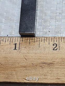 Porte-outil de tour VALENITE SCLPRF0-060 avec queue de 3/8 pouce et 1 pièce avec 16 plaquettes carbure neuves.